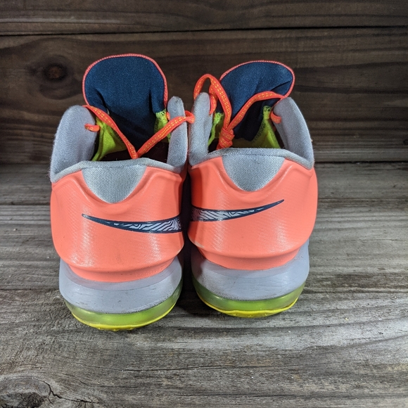Nike Kevin Durant ,7y, women 8.5 pink grey - Picture 2 of 6